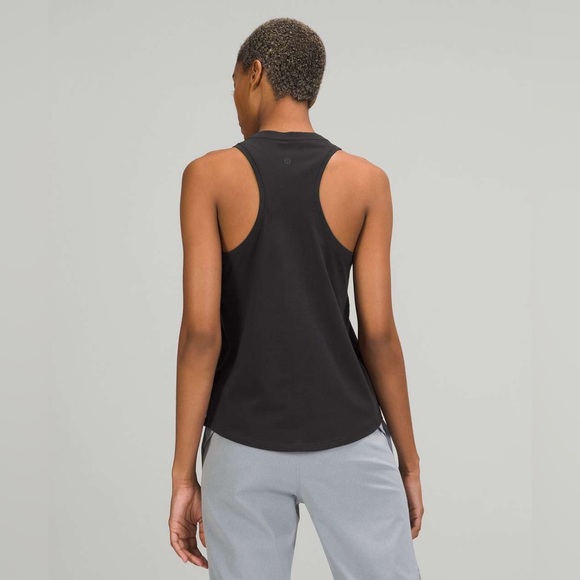SOLD Lululemon Love Tank Top in Black Size 4 / 6 - Picture 2 of 7